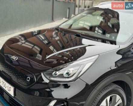 Черный Киа Niro, объемом двигателя 0 л и пробегом 132 тыс. км за 18699 $, фото 12 на Automoto.ua