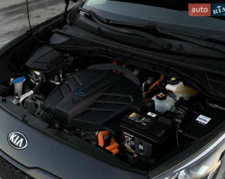 Черный Киа Niro, объемом двигателя 0 л и пробегом 142 тыс. км за 18900 $, фото 16 на Automoto.ua