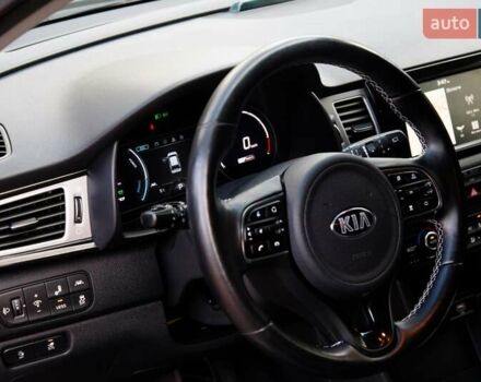 Черный Киа Niro, объемом двигателя 0 л и пробегом 110 тыс. км за 17450 $, фото 52 на Automoto.ua