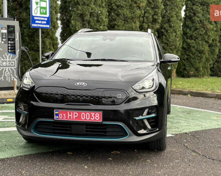 Чорний Кіа Niro, об'ємом двигуна 0 л та пробігом 110 тис. км за 19500 $, фото 35 на Automoto.ua
