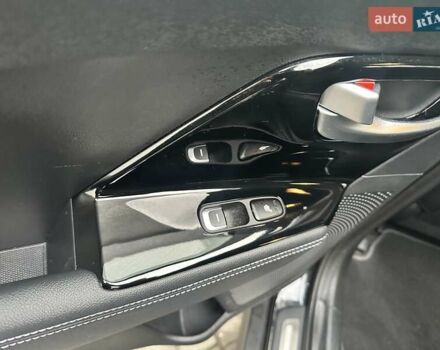 Чорний Кіа Niro, об'ємом двигуна 0 л та пробігом 104 тис. км за 20923 $, фото 15 на Automoto.ua