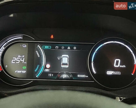 Чорний Кіа Niro, об'ємом двигуна 0 л та пробігом 81 тис. км за 19999 $, фото 23 на Automoto.ua