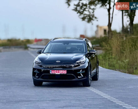 Черный Киа Niro, объемом двигателя 0 л и пробегом 165 тыс. км за 16999 $, фото 7 на Automoto.ua