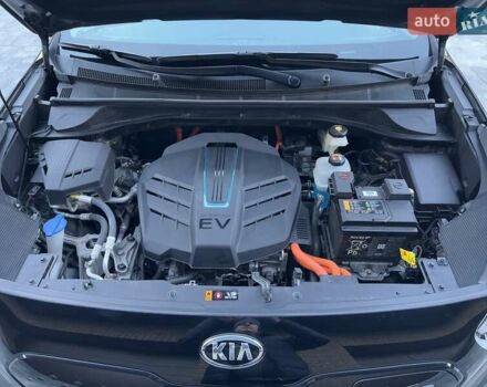 Черный Киа Niro, объемом двигателя 0 л и пробегом 98 тыс. км за 20999 $, фото 58 на Automoto.ua