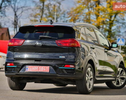 Черный Киа Niro, объемом двигателя 0 л и пробегом 124 тыс. км за 19500 $, фото 7 на Automoto.ua