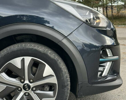 Киа Niro 2020 в Золочев на Automoto.ua Черный Киа Niro, объемом двигателя 0 л и пробегом 145 тыс. км за 18150 $, фото 11 на Automoto.ua