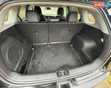 Чорний Кіа Niro, об'ємом двигуна 0 л та пробігом 172 тис. км за 19000 $, фото 14 на Automoto.ua