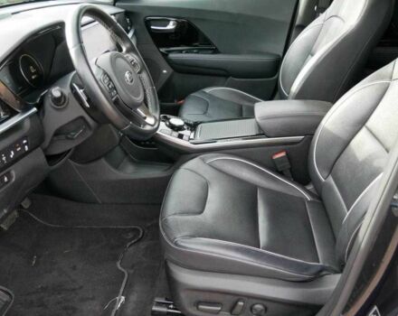 Черный Киа Niro, объемом двигателя 0 л и пробегом 104 тыс. км за 20775 $, фото 6 на Automoto.ua