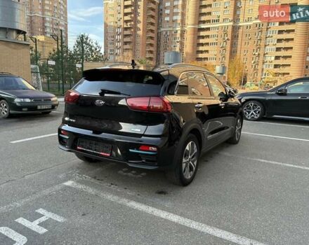 Черный Киа Niro, объемом двигателя 0 л и пробегом 105 тыс. км за 20500 $, фото 14 на Automoto.ua