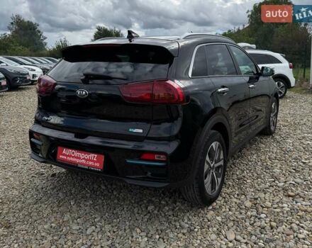 Чорний Кіа Niro, об'ємом двигуна 0 л та пробігом 69 тис. км за 23200 $, фото 22 на Automoto.ua