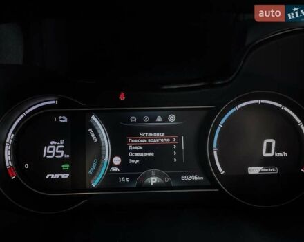 Чорний Кіа Niro, об'ємом двигуна 0 л та пробігом 69 тис. км за 23200 $, фото 52 на Automoto.ua
