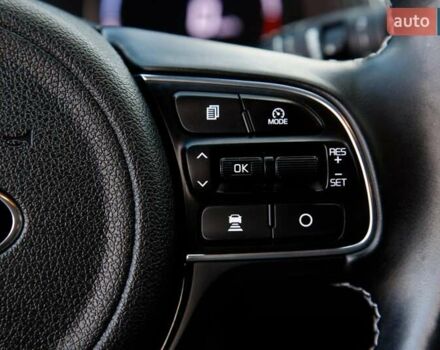 Черный Киа Niro, объемом двигателя 0 л и пробегом 110 тыс. км за 17450 $, фото 55 на Automoto.ua
