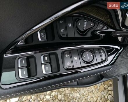 Чорний Кіа Niro, об'ємом двигуна 0 л та пробігом 107 тис. км за 22400 $, фото 28 на Automoto.ua