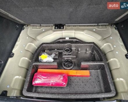 Чорний Кіа Niro, об'ємом двигуна 0 л та пробігом 146 тис. км за 18900 $, фото 22 на Automoto.ua