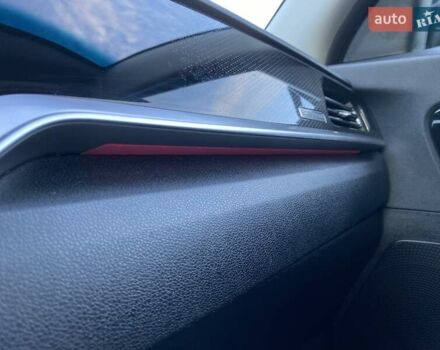 Чорний Кіа Niro, об'ємом двигуна 0 л та пробігом 88 тис. км за 21900 $, фото 6 на Automoto.ua