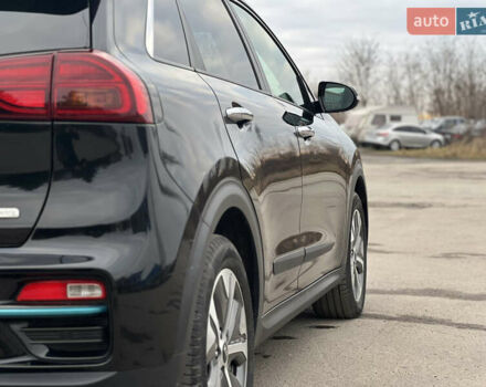 Чорний Кіа Niro, об'ємом двигуна 0 л та пробігом 140 тис. км за 17999 $, фото 30 на Automoto.ua