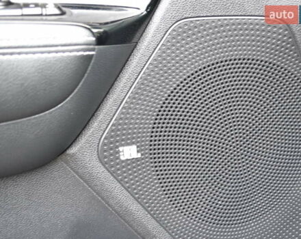 Чорний Кіа Niro, об'ємом двигуна 0 л та пробігом 169 тис. км за 18450 $, фото 32 на Automoto.ua