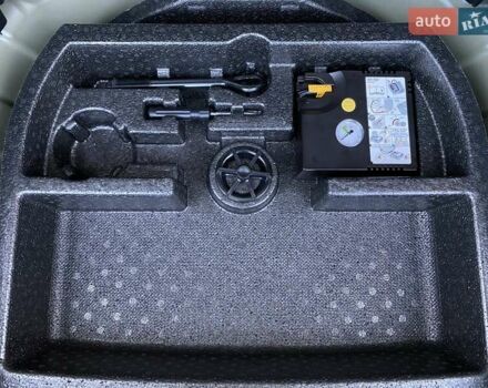 Киа Niro 2020 в Львове на Automoto.ua Черный Киа Niro, объемом двигателя 0 л и пробегом 83 тыс. км за 22200 $, фото 57 на Automoto.ua