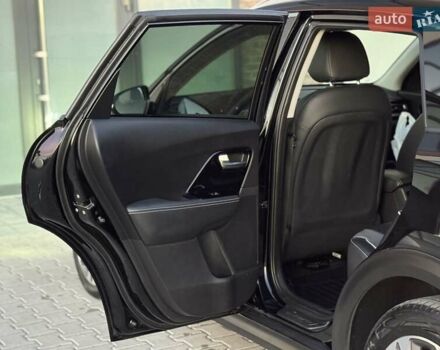 Черный Киа Niro, объемом двигателя 0 л и пробегом 110 тыс. км за 17999 $, фото 59 на Automoto.ua