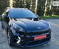 Чорний Кіа Niro, об'ємом двигуна 0 л та пробігом 83 тис. км за 19799 $, фото 4 на Automoto.ua