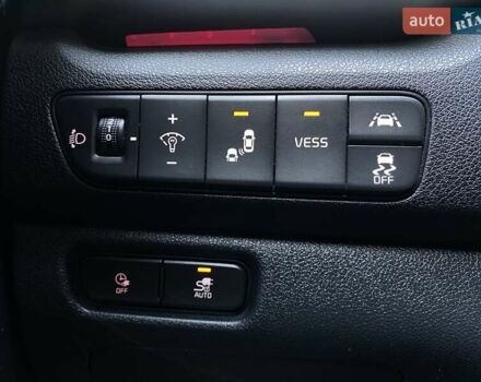 Черный Киа Niro, объемом двигателя 0 л и пробегом 115 тыс. км за 21300 $, фото 6 на Automoto.ua