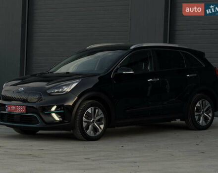 Черный Киа Niro, объемом двигателя 0 л и пробегом 142 тыс. км за 18900 $, фото 1 на Automoto.ua