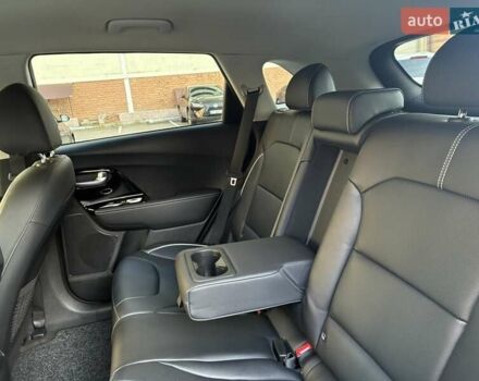 Черный Киа Niro, объемом двигателя 0 л и пробегом 105 тыс. км за 20500 $, фото 56 на Automoto.ua