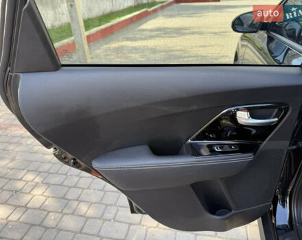 Черный Киа Niro, объемом двигателя 0 л и пробегом 135 тыс. км за 17999 $, фото 20 на Automoto.ua