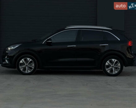 Черный Киа Niro, объемом двигателя 0 л и пробегом 142 тыс. км за 18900 $, фото 28 на Automoto.ua