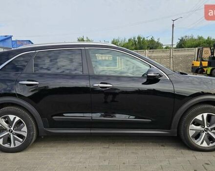 Черный Киа Niro, объемом двигателя 0 л и пробегом 73 тыс. км за 21800 $, фото 9 на Automoto.ua