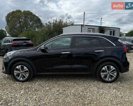 Черный Киа Niro, объемом двигателя 0 л и пробегом 69 тыс. км за 22200 $, фото 19 на Automoto.ua