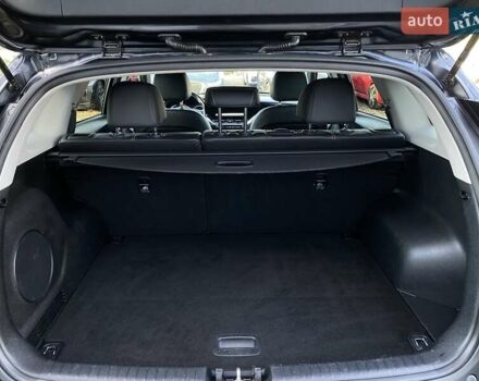 Чорний Кіа Niro, об'ємом двигуна 0 л та пробігом 88 тис. км за 22900 $, фото 56 на Automoto.ua