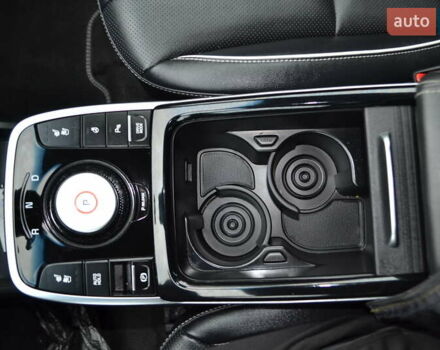 Чорний Кіа Niro, об'ємом двигуна 0 л та пробігом 169 тис. км за 18450 $, фото 58 на Automoto.ua