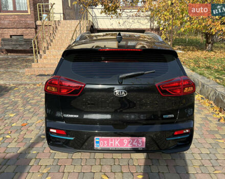 Черный Киа Niro, объемом двигателя 0 л и пробегом 112 тыс. км за 19500 $, фото 3 на Automoto.ua