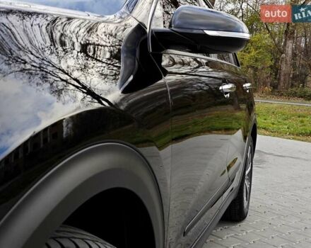 Чорний Кіа Niro, об'ємом двигуна 0 л та пробігом 115 тис. км за 20700 $, фото 63 на Automoto.ua