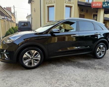 Черный Киа Niro, объемом двигателя 0 л и пробегом 98 тыс. км за 17450 $, фото 2 на Automoto.ua