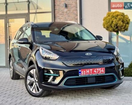 Черный Киа Niro, объемом двигателя 0 л и пробегом 110 тыс. км за 17999 $, фото 5 на Automoto.ua
