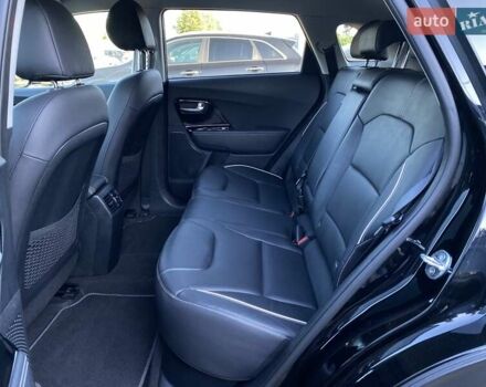 Черный Киа Niro, объемом двигателя 0 л и пробегом 93 тыс. км за 22700 $, фото 48 на Automoto.ua