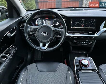 Черный Киа Niro, объемом двигателя 0 л и пробегом 115 тыс. км за 18700 $, фото 33 на Automoto.ua