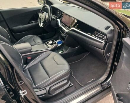 Черный Киа Niro, объемом двигателя 0 л и пробегом 125 тыс. км за 19300 $, фото 14 на Automoto.ua