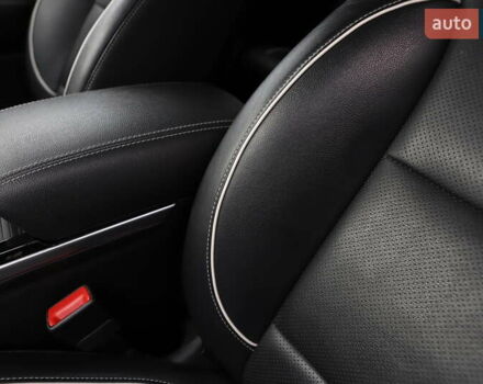 Чорний Кіа Niro, об'ємом двигуна 0 л та пробігом 29 тис. км за 20999 $, фото 87 на Automoto.ua