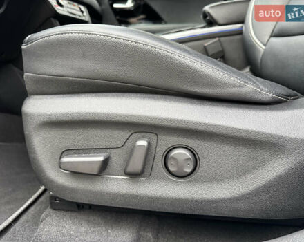 Чорний Кіа Niro, об'ємом двигуна 0 л та пробігом 107 тис. км за 20500 $, фото 43 на Automoto.ua