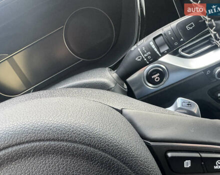 Чорний Кіа Niro, об'ємом двигуна 0 л та пробігом 164 тис. км за 18400 $, фото 19 на Automoto.ua