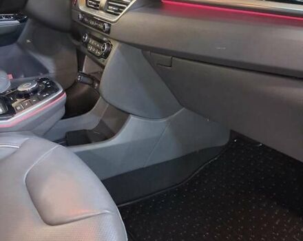 Чорний Кіа Niro, об'ємом двигуна 0 л та пробігом 143 тис. км за 17800 $, фото 12 на Automoto.ua