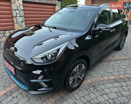 Черный Киа Niro, объемом двигателя 0 л и пробегом 115 тыс. км за 18700 $, фото 1 на Automoto.ua