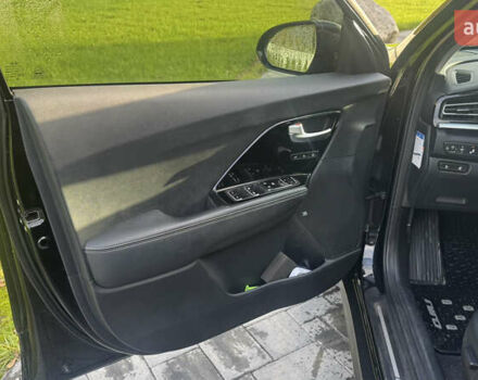 Киа Niro 2020 в Луцке на Automoto.ua Черный Киа Niro, объемом двигателя 0 л и пробегом 155 тыс. км за 19700 $, фото 5 на Automoto.ua