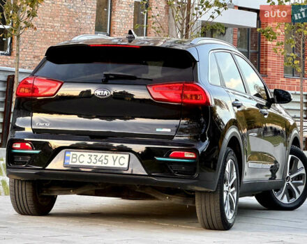 Киа Niro 2020 в Самборе на Automoto.ua Черный Киа Niro, объемом двигателя 0 л и пробегом 78 тыс. км за 21499 $, фото 17 на Automoto.ua