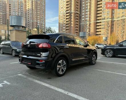 Черный Киа Niro, объемом двигателя 0 л и пробегом 105 тыс. км за 20500 $, фото 12 на Automoto.ua