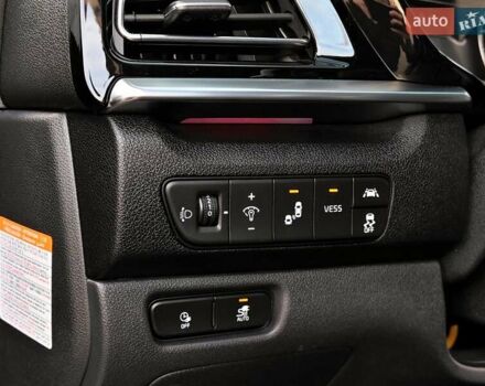 Черный Киа Niro, объемом двигателя 0 л и пробегом 115 тыс. км за 19999 $, фото 46 на Automoto.ua