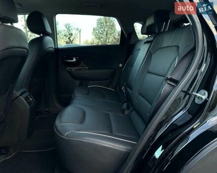 Чорний Кіа Niro, об'ємом двигуна 0 л та пробігом 35 тис. км за 24400 $, фото 84 на Automoto.ua